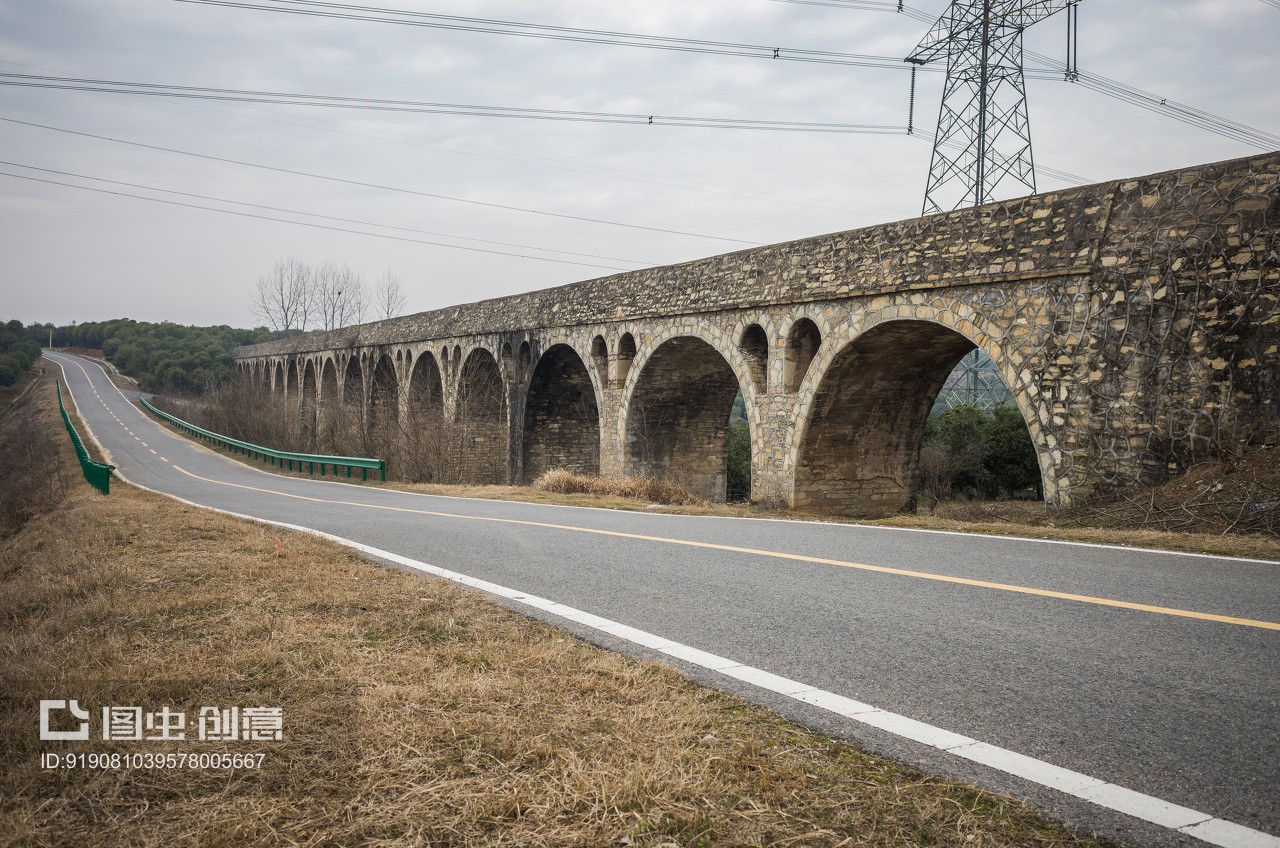 水利工程與公路工程 基礎(chǔ)設(shè)施建設(shè)中的協(xié)同發(fā)展